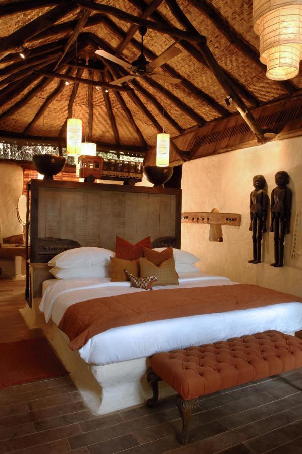Mahua Kothi Bandhavgarh - A Taj Safari *